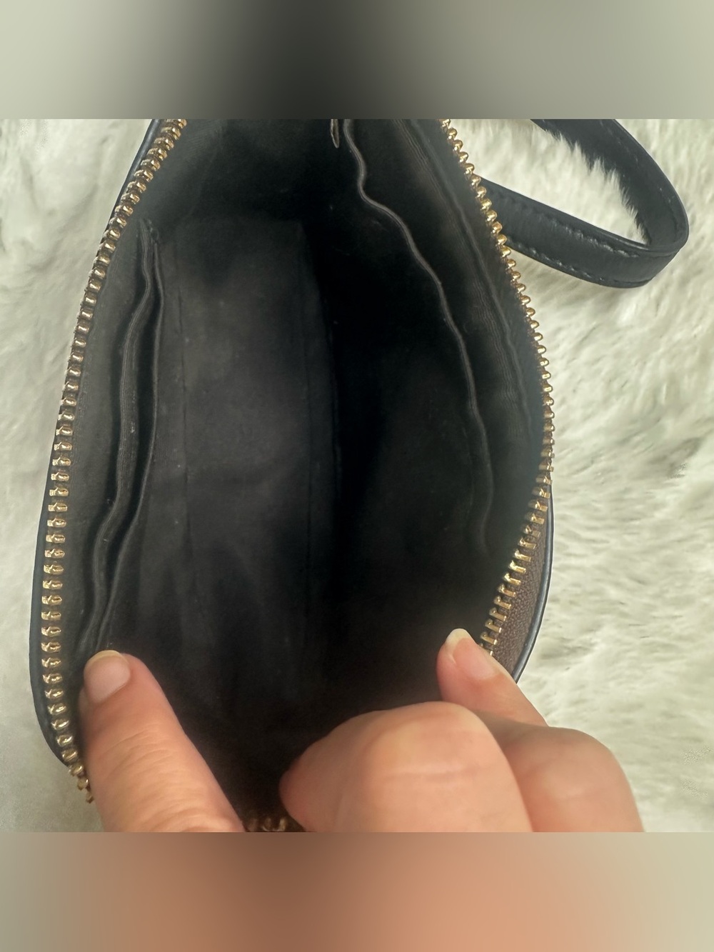 *COACH* Signature Canvas Plaza 18 Bag - Picture 9 of 12